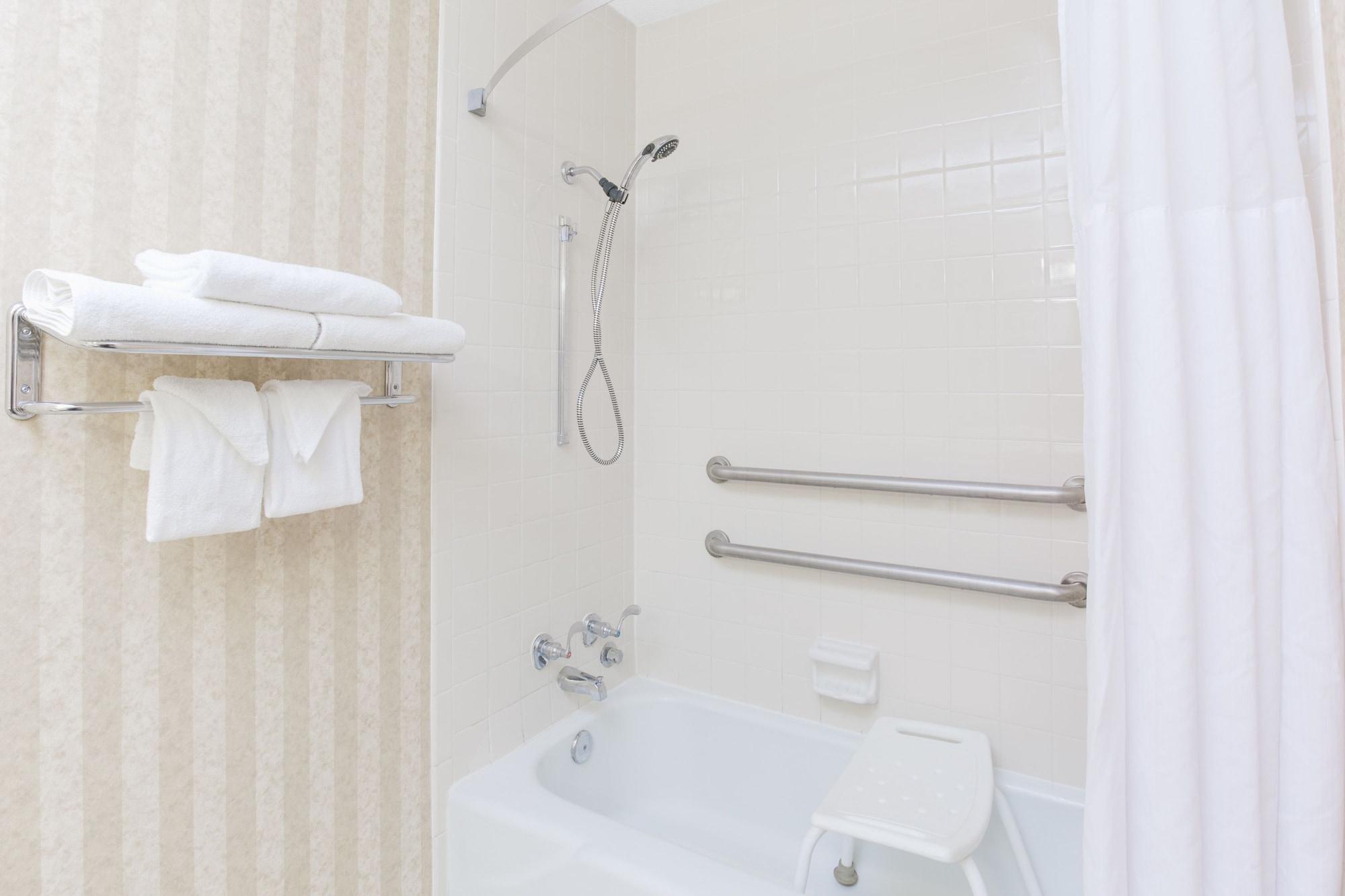 Days Inn By Wyndham Cambridge Kültér fotó