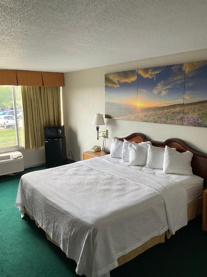 Days Inn By Wyndham Cambridge Kültér fotó