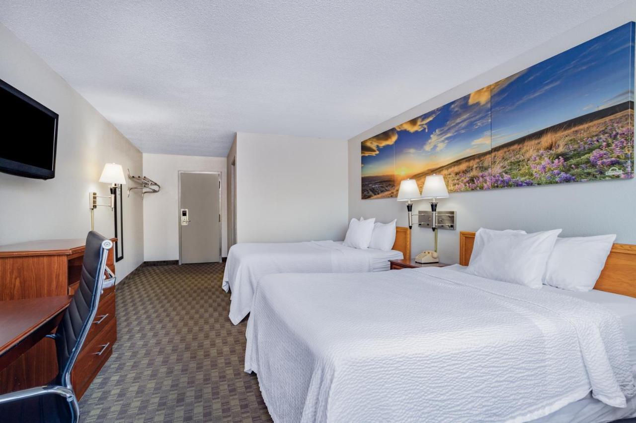 Days Inn By Wyndham Cambridge Kültér fotó